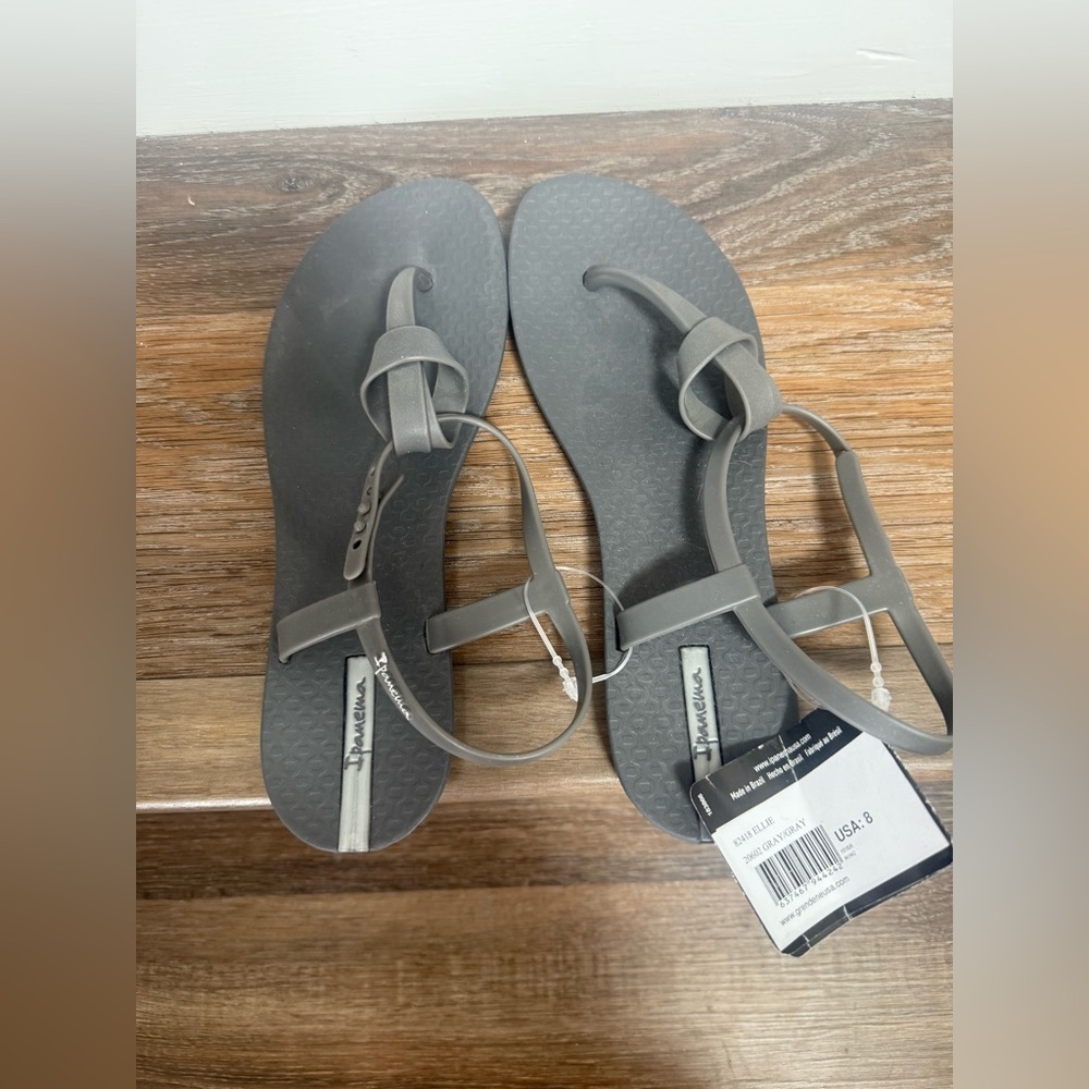 NWT - Ipanema - Grey Knotted Thong Sandal - Size 8 - Picture 5 of 6